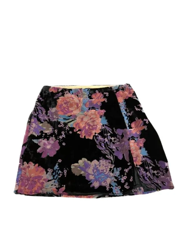 Women's Fleur Noir Slit Mini Skirt In Black