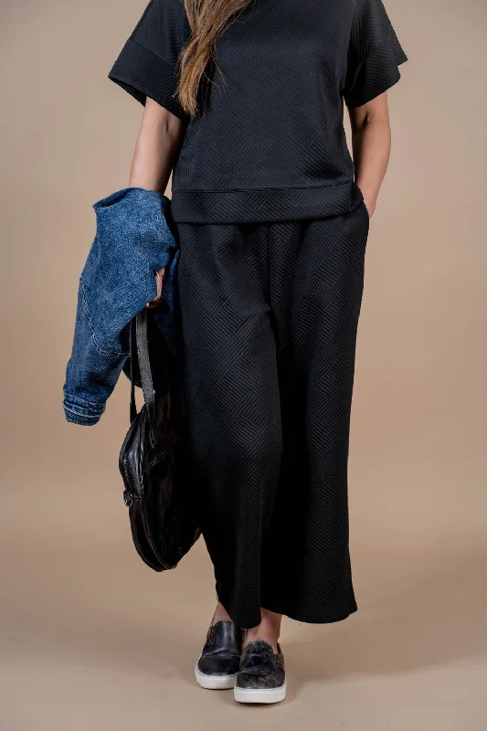 Raised Woven Relaxed Bottom Pants