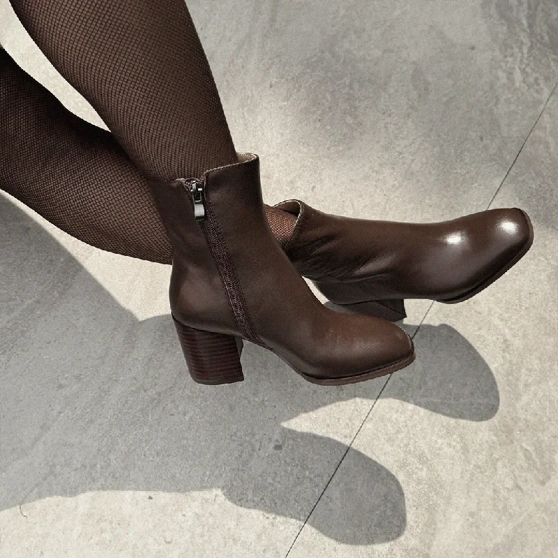 *BELGO - brown chunky heel ankle boot