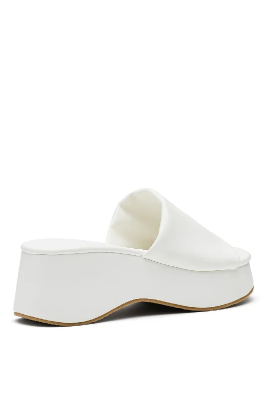 THERAPY Cindy Sandal White