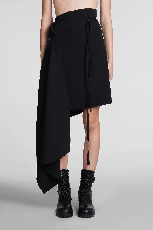 Skirt in black cotton